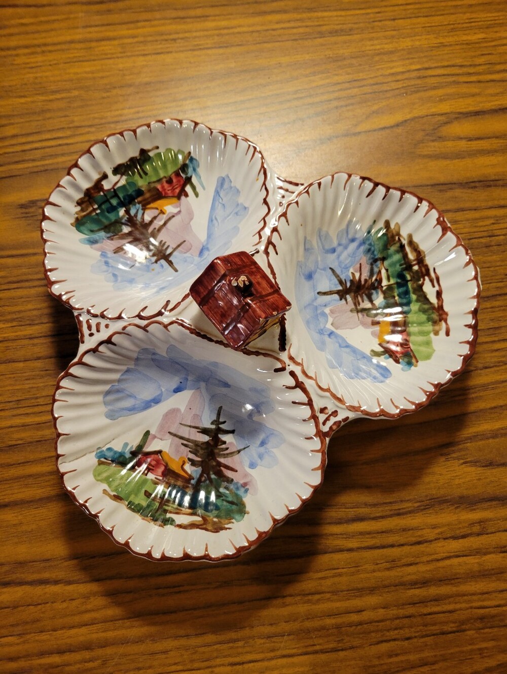 MCM Oyster Plate (Italy) House/cabin Theme